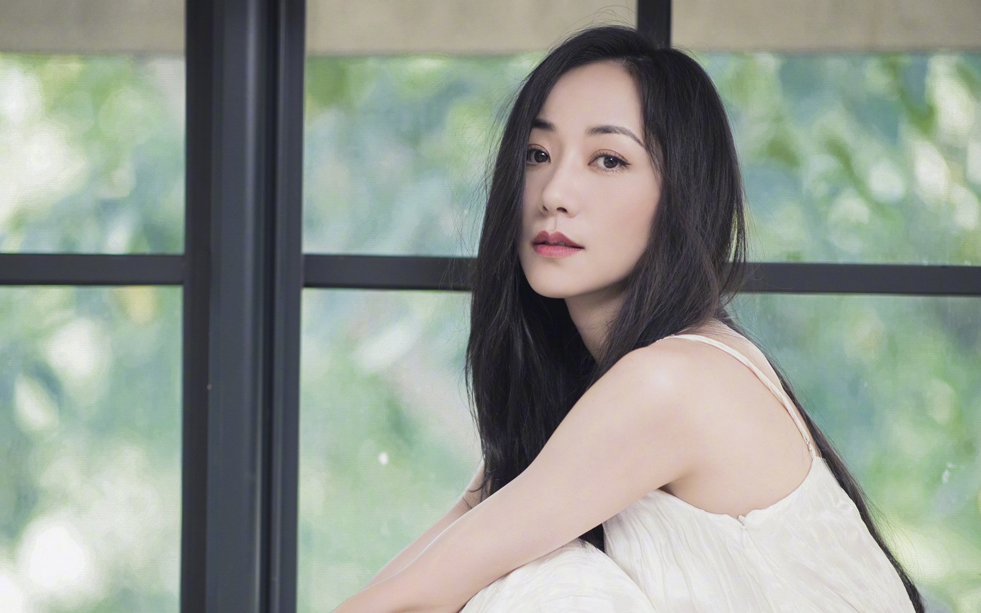 fb体育电竞-足球运动员签约公益项目，携手推动全民健身事业，足球运动员慈善